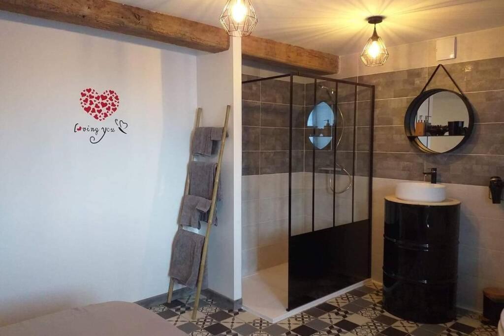 Nuit Romantique Saint-Christophe-en-Brionnais Εξωτερικό φωτογραφία